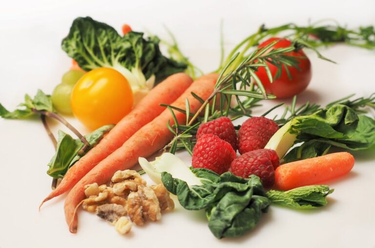 Alimentazione over 60 i consigli per una dieta anti-age