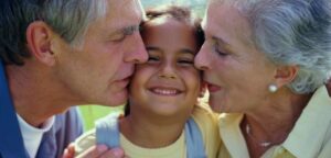 Nonni e bambini per l'UNICEF