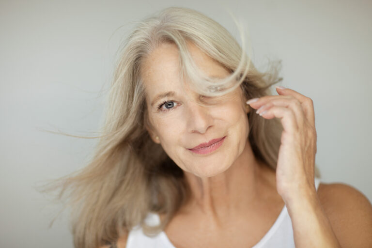 Capelli donna in menopausa
