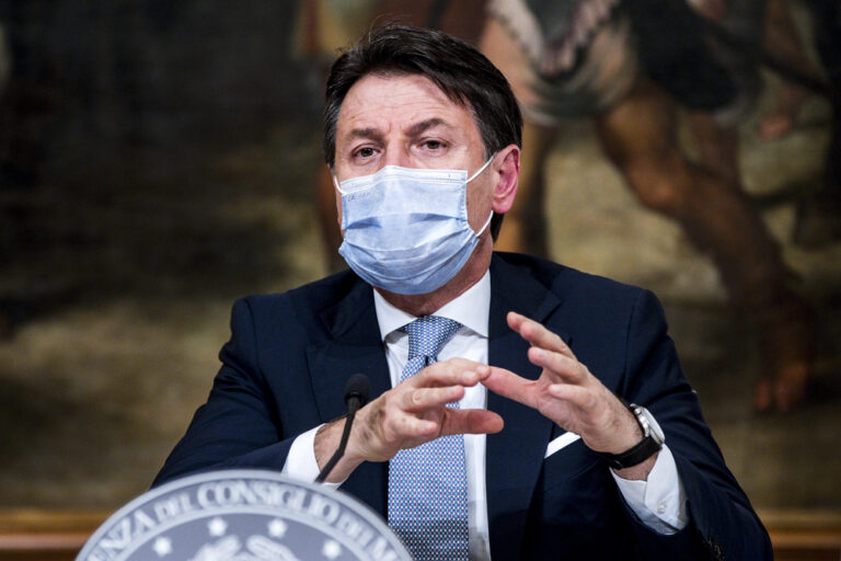 Giuseppe Conte, annuncio Dpcm di gennaio